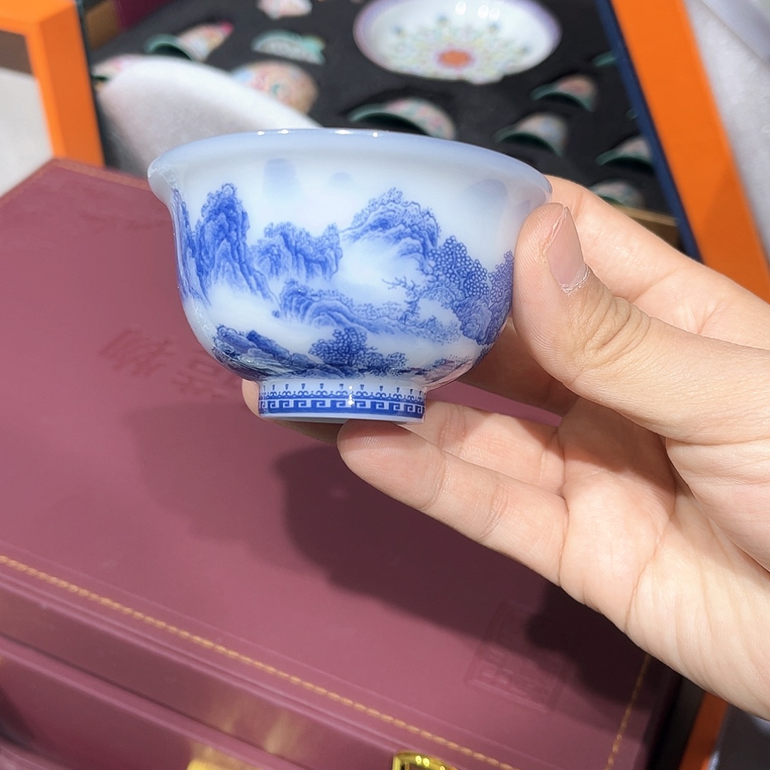 有***悟景德镇瓷器研究中心