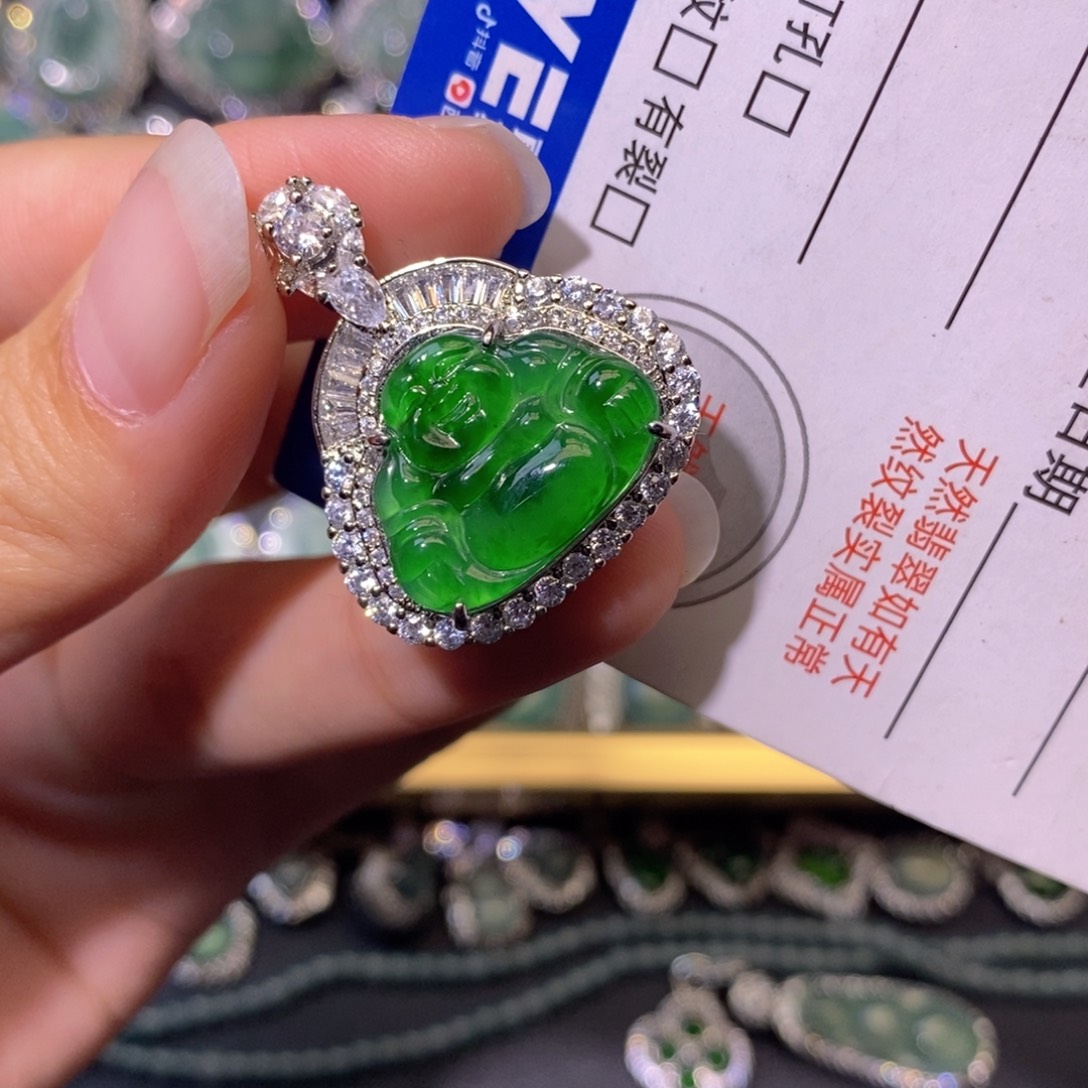 安***朵翡翠未镶嵌颈饰分两单