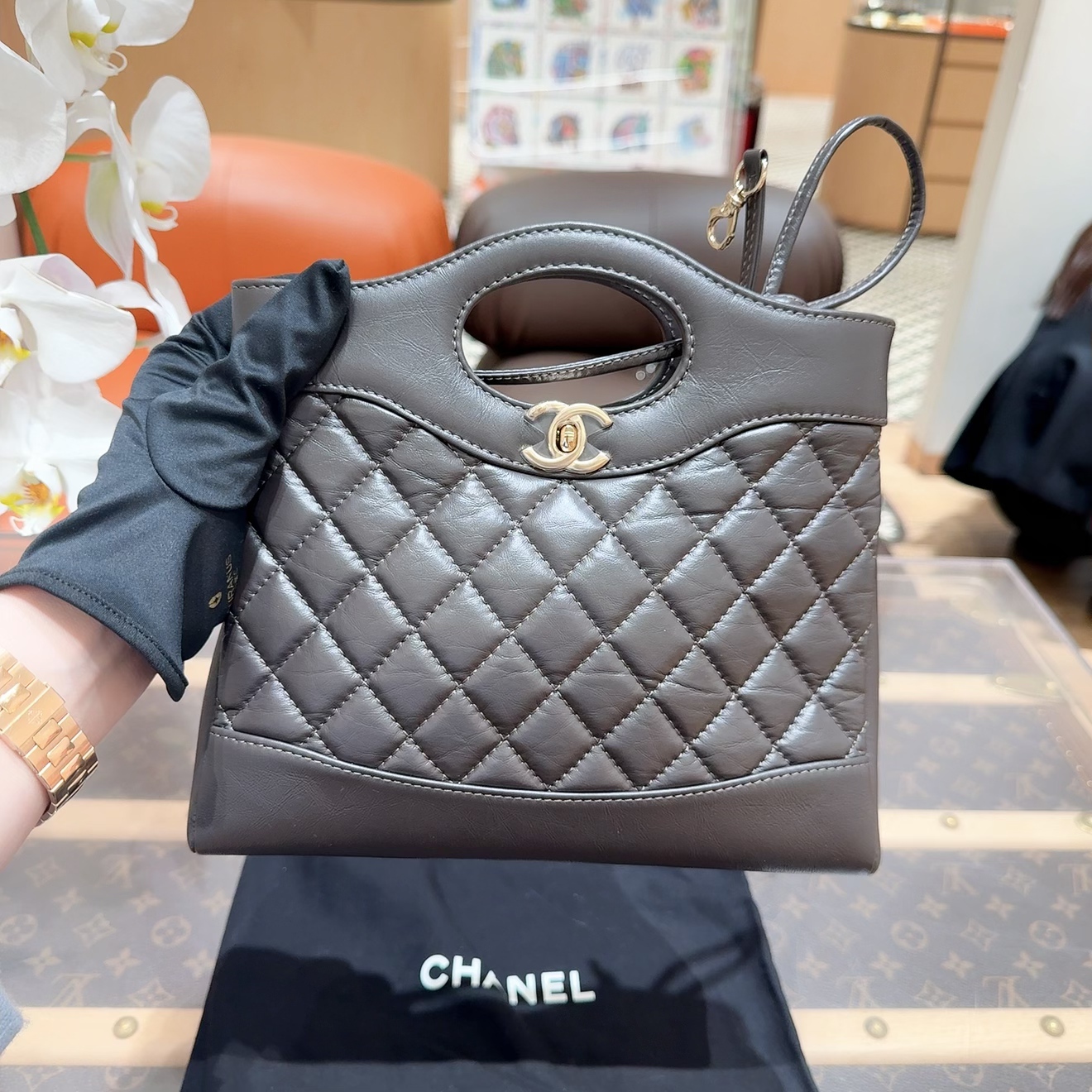 全新未使用 Chanel/香奈儿 巧克力色31bag mini手提链条斜挎芯片