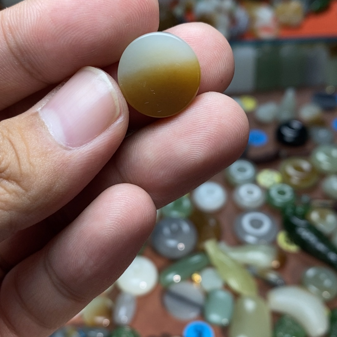 和田玉未镶嵌吊坠(不含链)