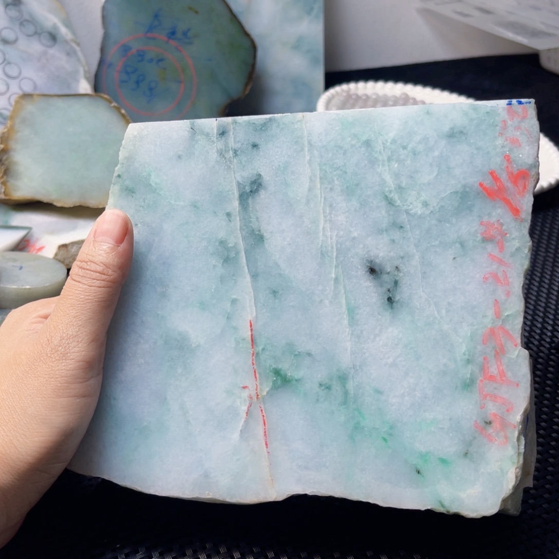 6***2翡翠未镶嵌挂件缅甸翡翠