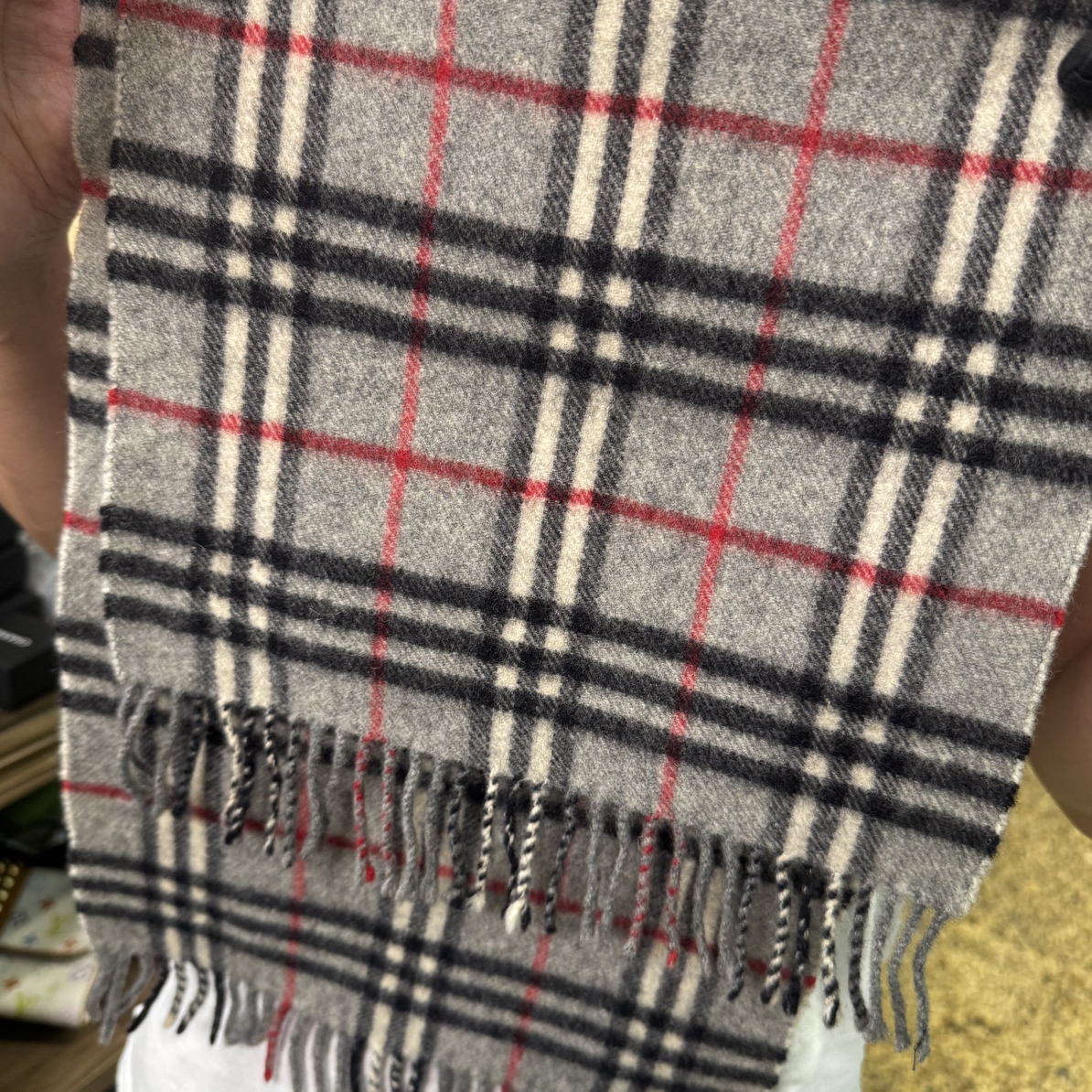 95新 BURBERRY/博柏利 bby灰色格纹围巾