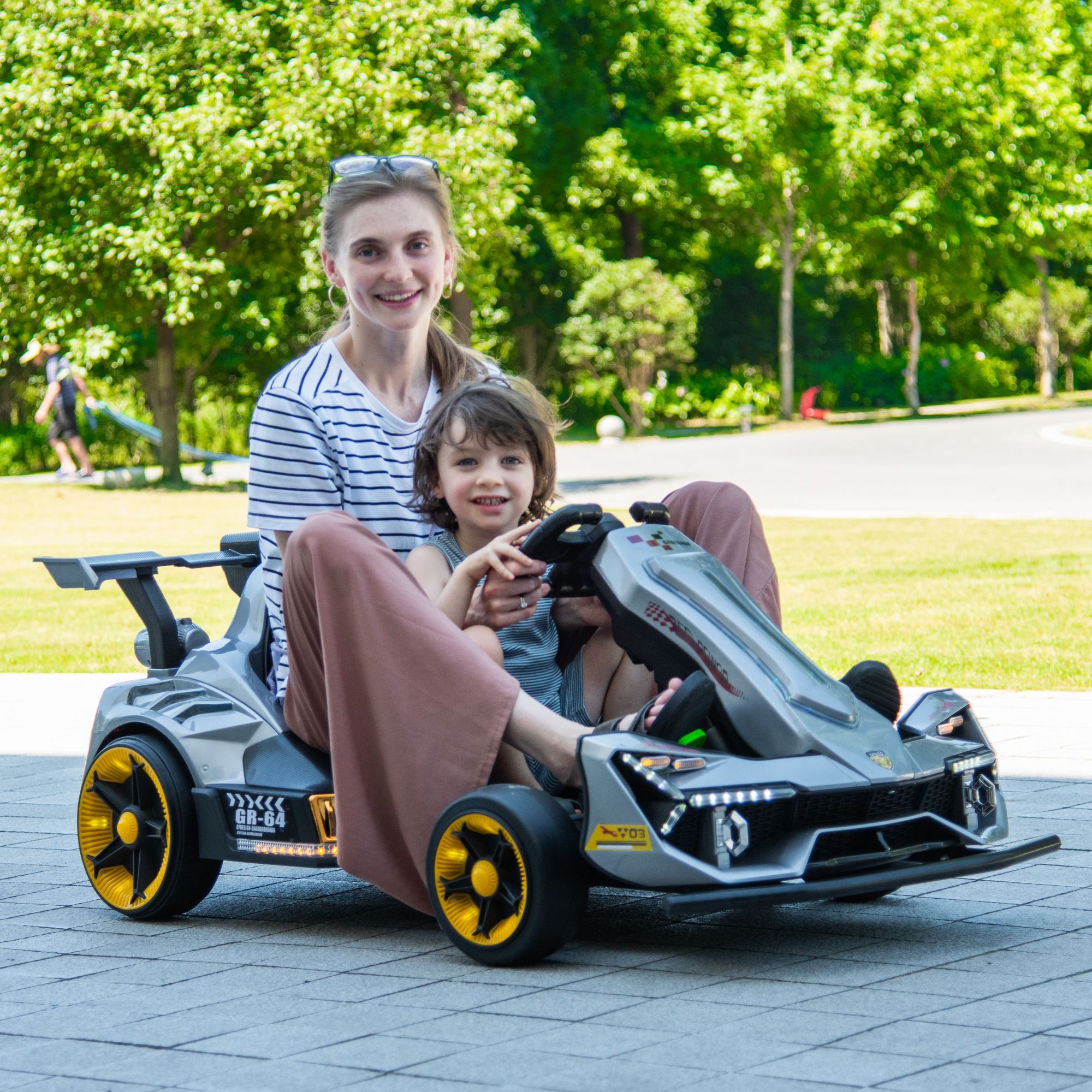 儿童漂移卡丁车静音电机大马力儿童电动车可漂移可遥控男孩女孩车