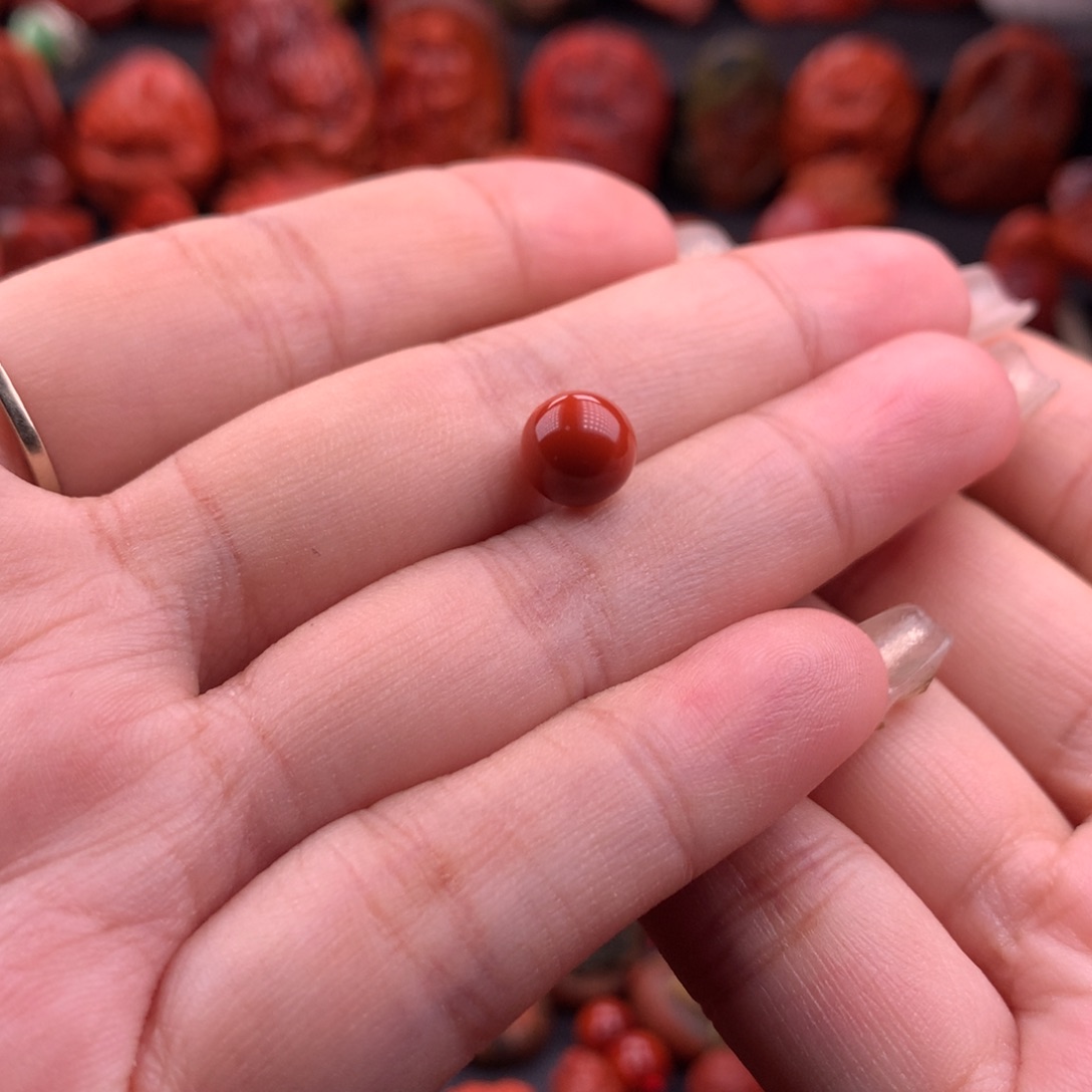 南红玛瑙南红川料原矿圆珠8.2mm未镶嵌