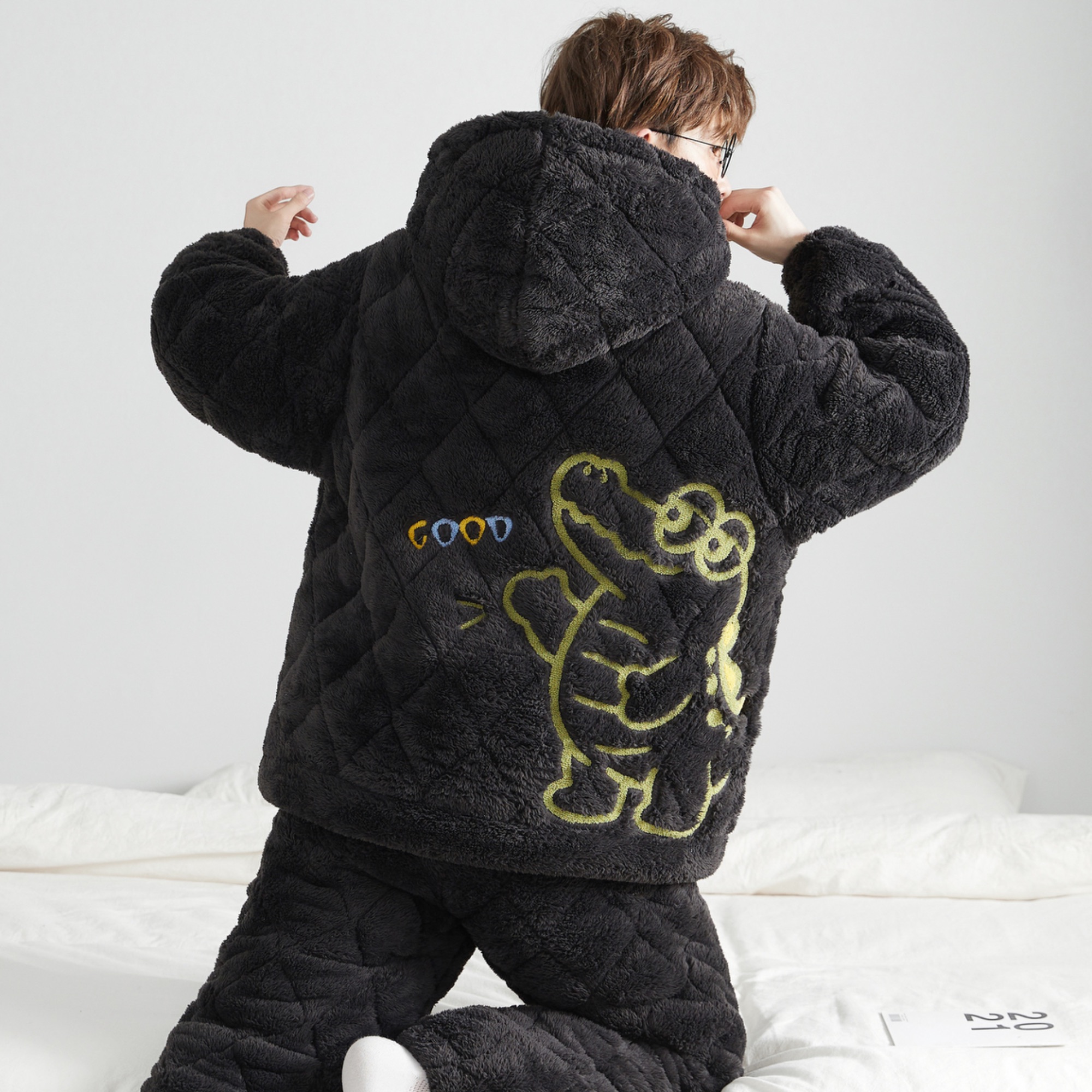 冬季男士睡衣珊瑚绒秋冬季三层加厚夹棉大码拉链长毛绒家居服套装