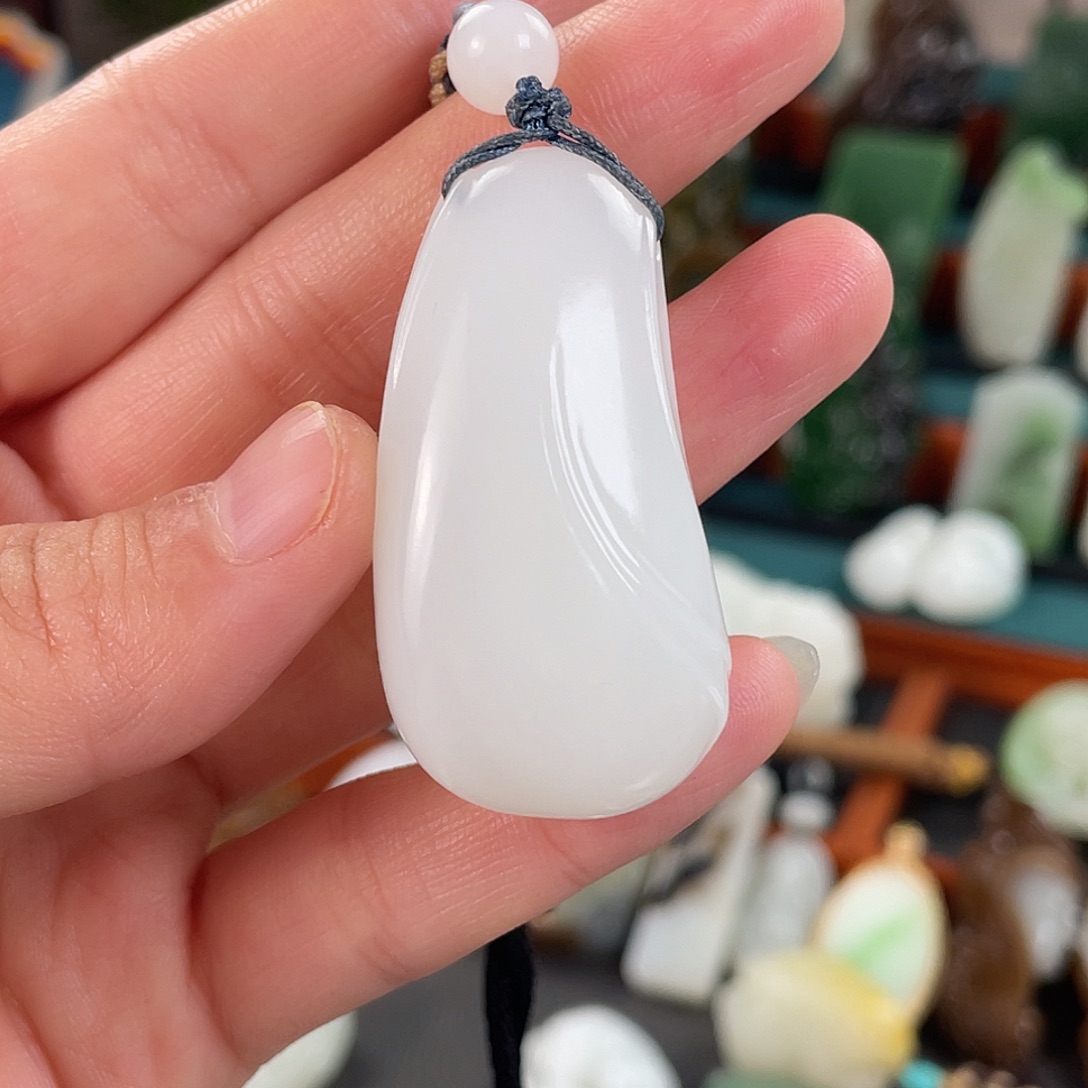 未镶嵌和田玉挂件