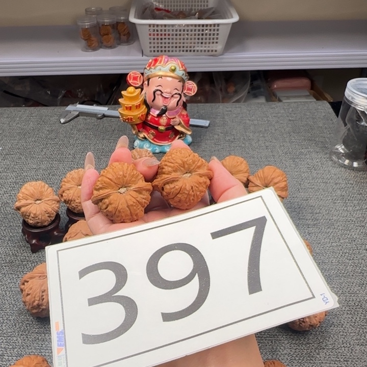 墩****桃核把件397核桃397