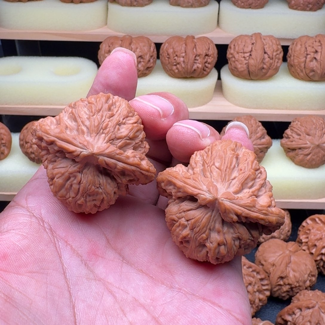 文玩核桃吊坠三角疆43