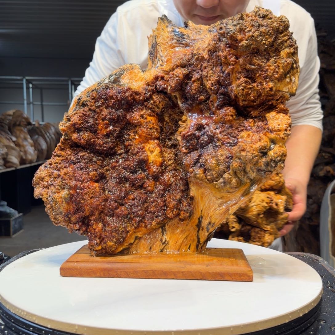 瓶***儿木王一刀琥珀木摆件63