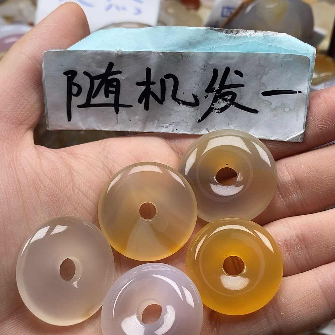 玛瑙/玉髓未镶嵌颈饰