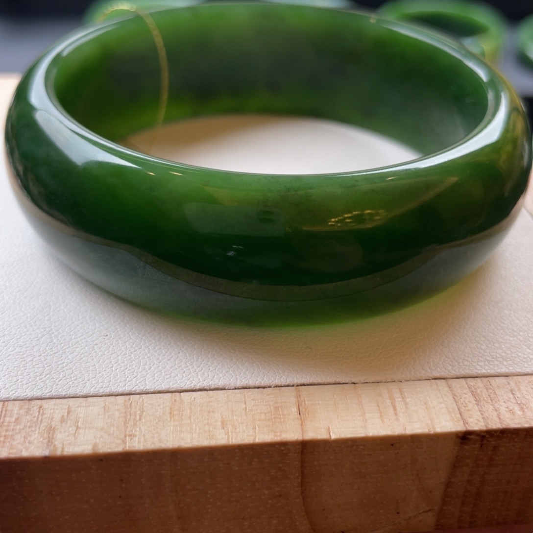 和田玉手镯未镶嵌用****3