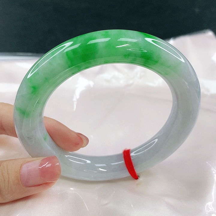 翡翠未镶嵌手镯圈57.5，12023