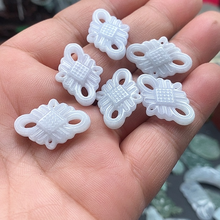 吊坠(不含链)未镶嵌翡翠一个20