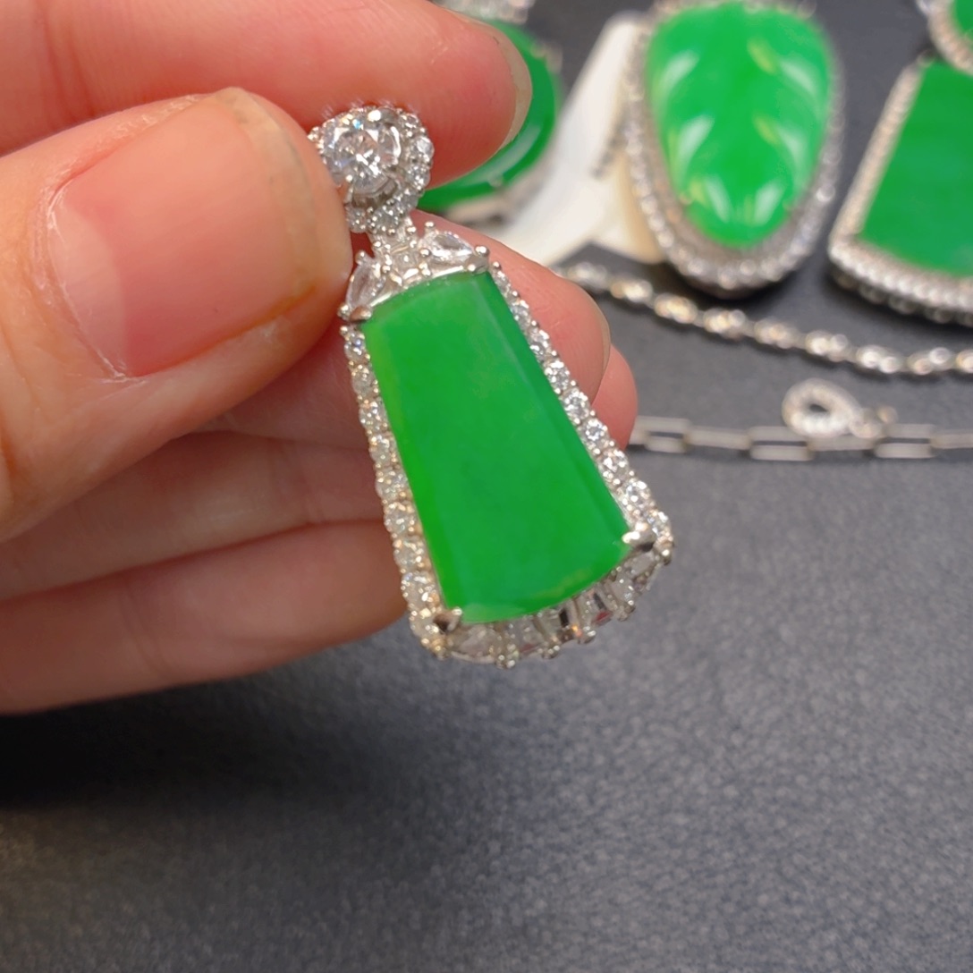 翡翠银S925镶嵌吊坠(不含链)