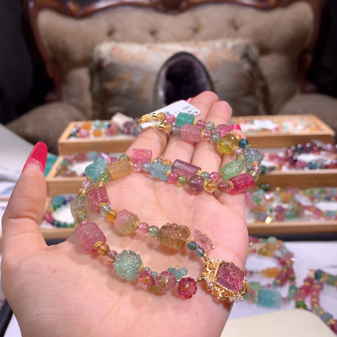 18K金镶嵌传家宝多宝项链碧玺