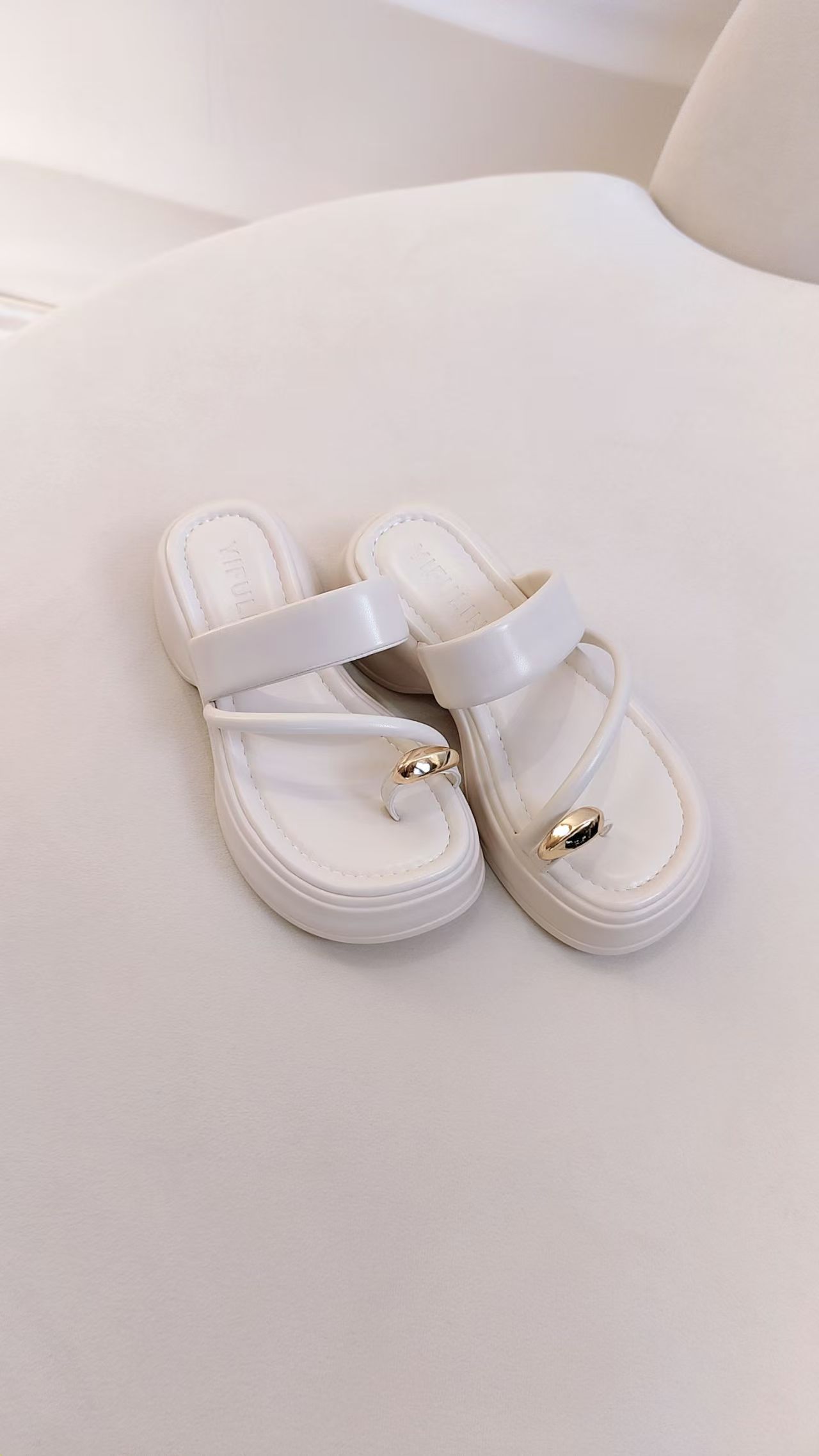 法式级拖感凉鞋女2025高夏季新款外穿配裙子厚底沙滩人字拖6861G