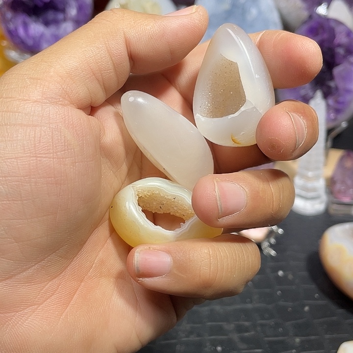 未镶嵌水晶珠宝半成品