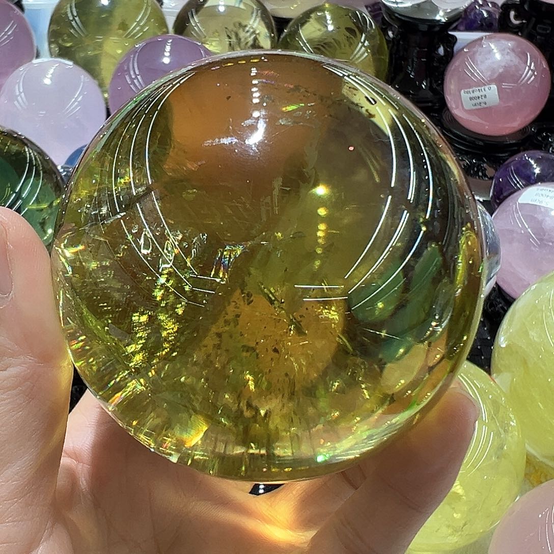 水晶水晶球摆件未镶嵌