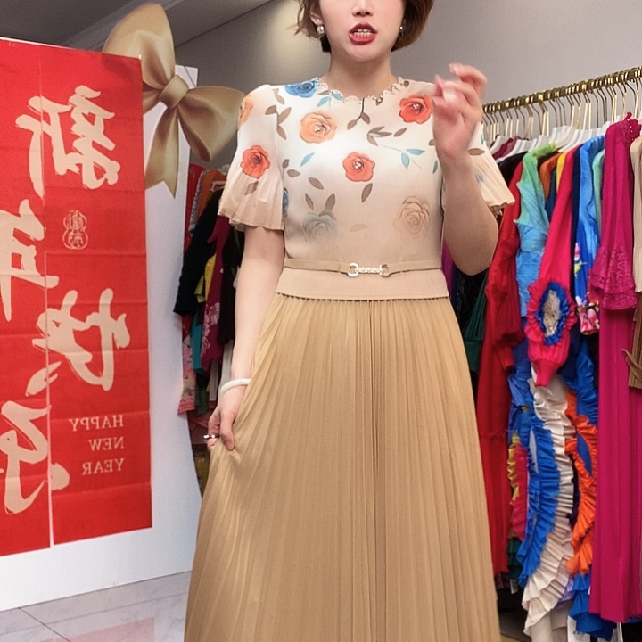 褶皱大码连衣裙111