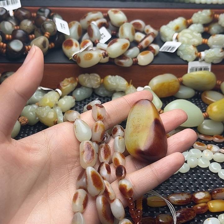 和田玉手链未镶嵌精****等