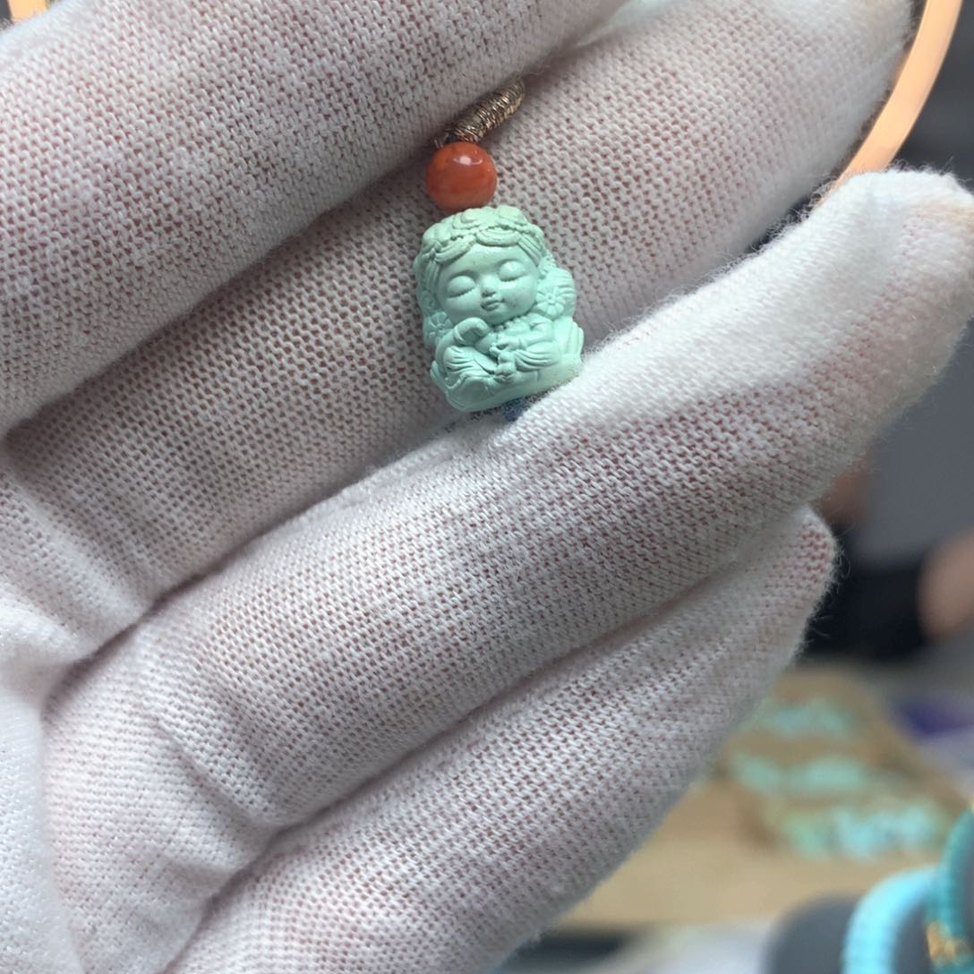 绿松石未镶嵌挂件