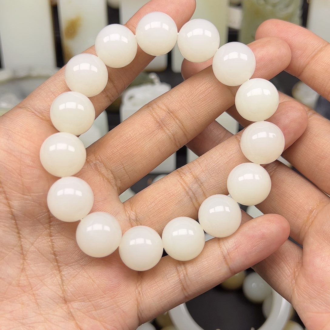 和田玉手串未镶嵌