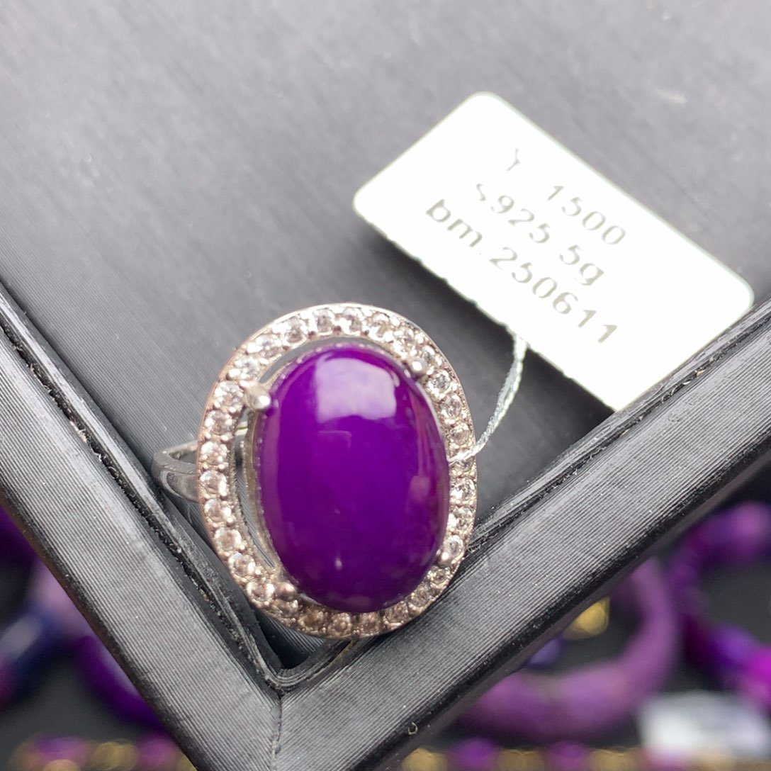 银S925镶嵌苏纪石（舒俱来）戒指