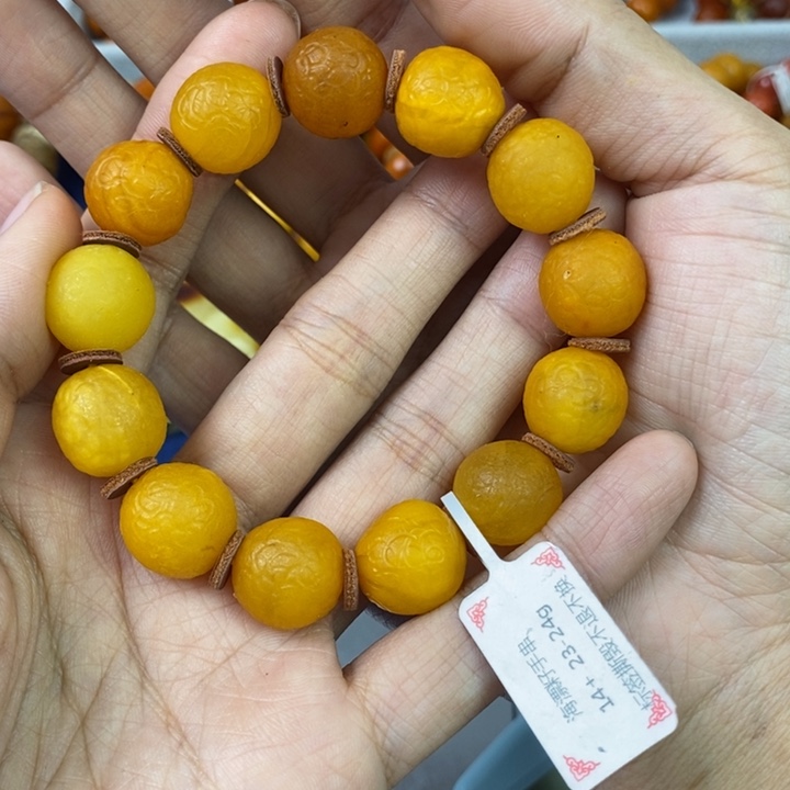 琥珀珠宝奇石未镶嵌