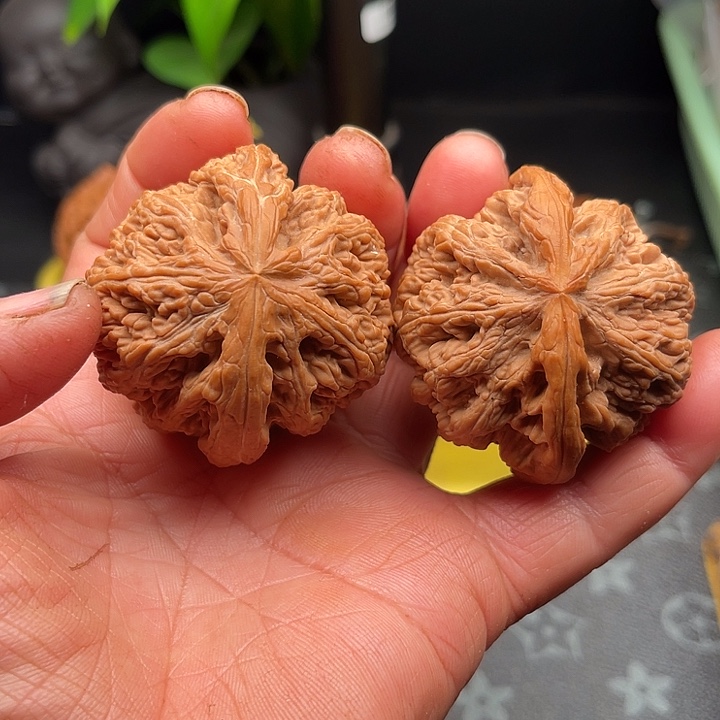 桃核把件大粗筋边49