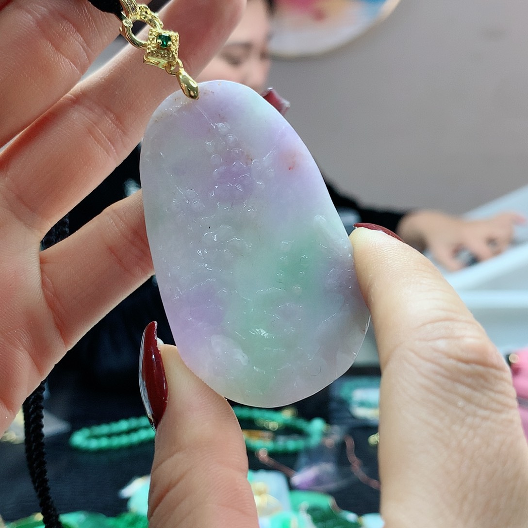 【闪购商品】翡翠吊坠(赠链)合金