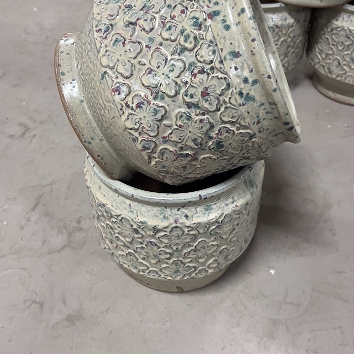 高度19厘米口19厘米