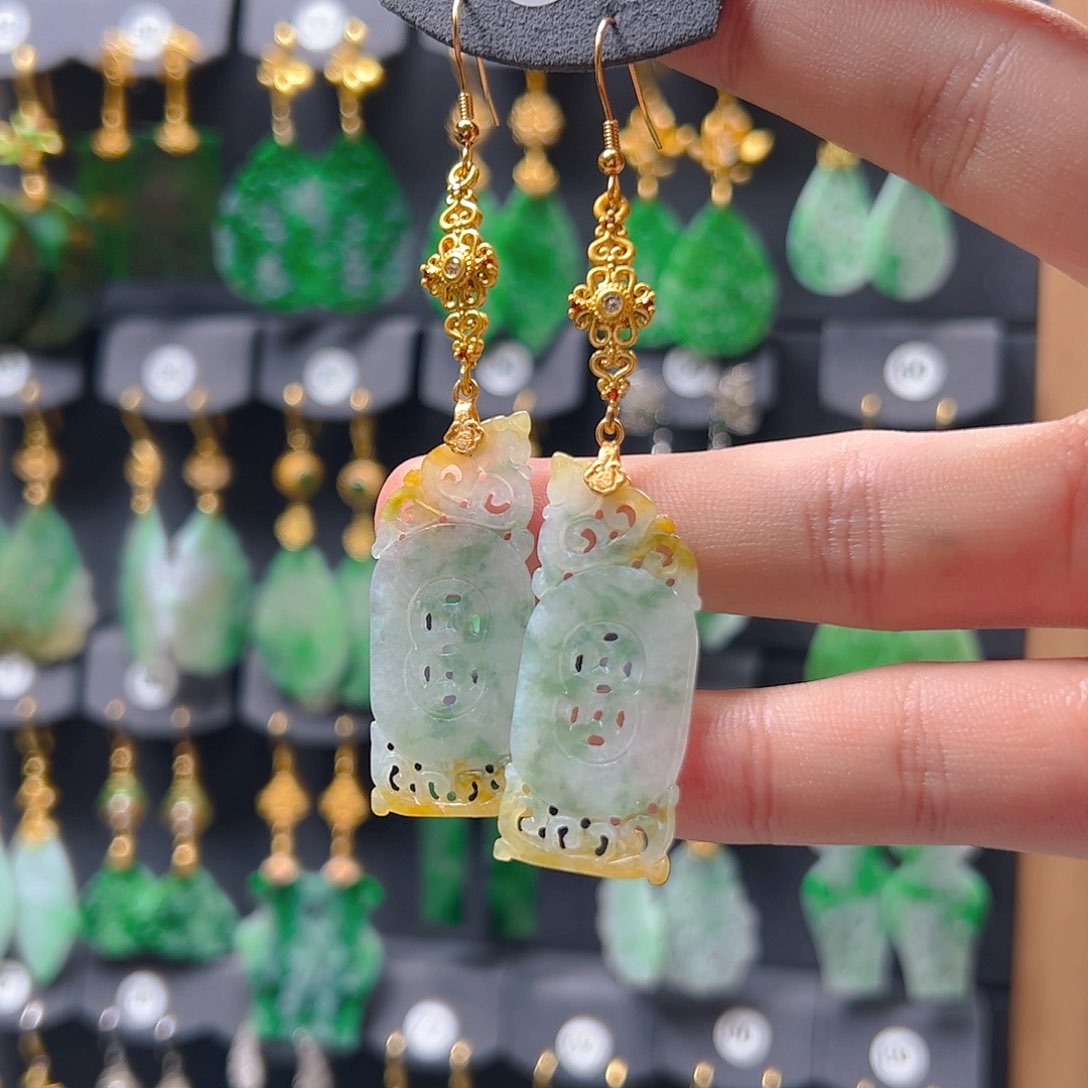 未镶嵌翡翠耳饰翡翠