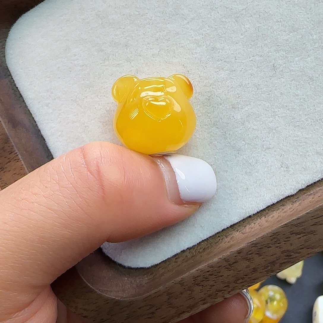 琥珀未镶嵌珠宝奇石