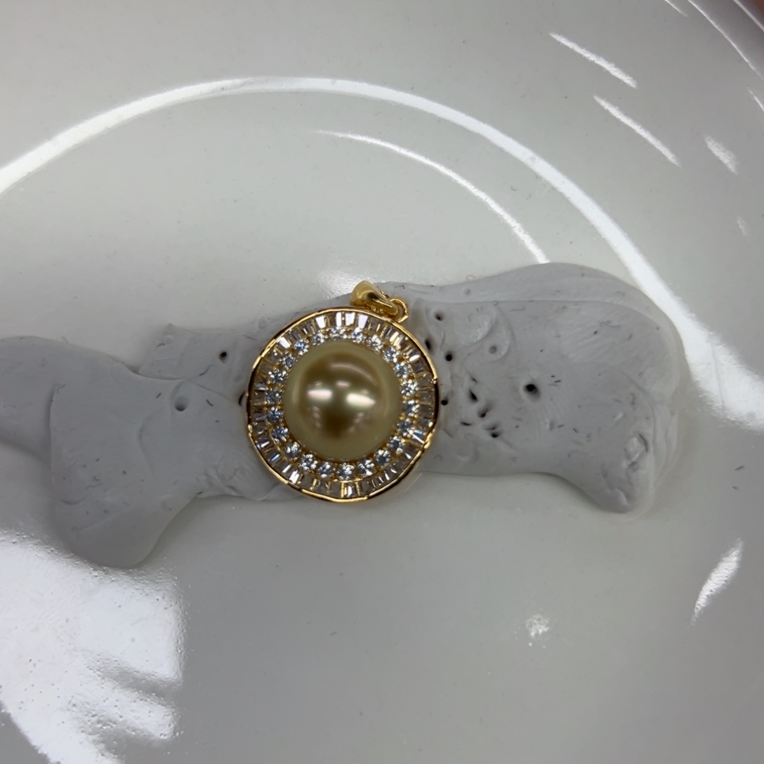 银S925镶嵌吊坠(不含链)海水珍珠10-11mm金珠吊坠