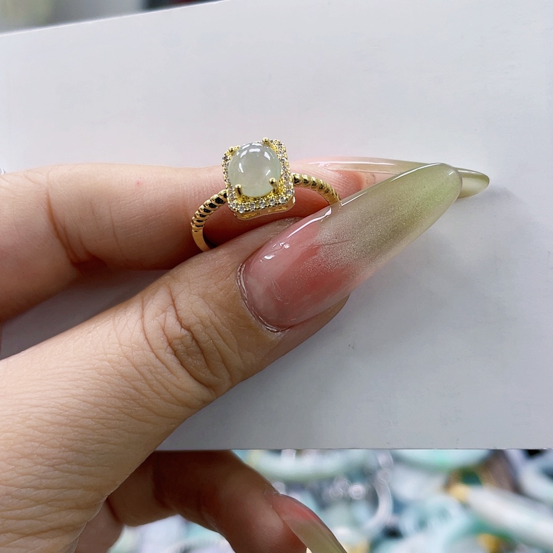 翡翠未镶嵌颈饰天然翡翠Ａ货