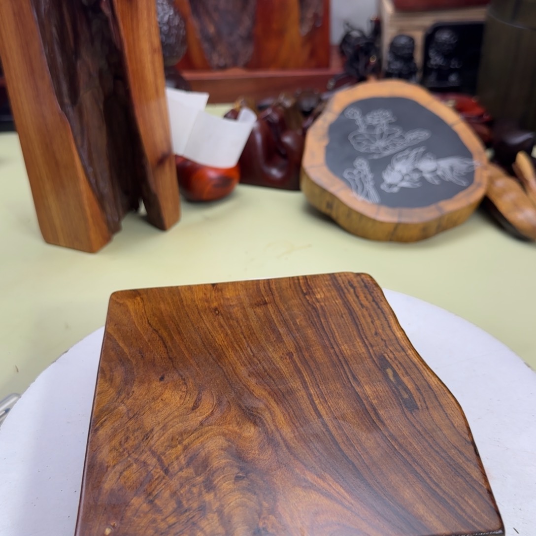 大果紫檀（缅甸花梨）陶*