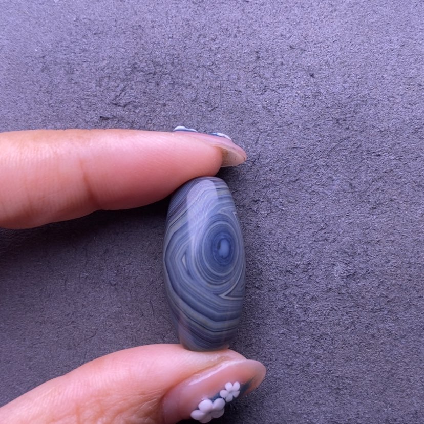 【闪购商品】未镶嵌玛瑙/玉髓珠宝奇石斑**?