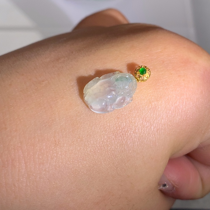 翡翠颈饰18K金镶嵌貔貅