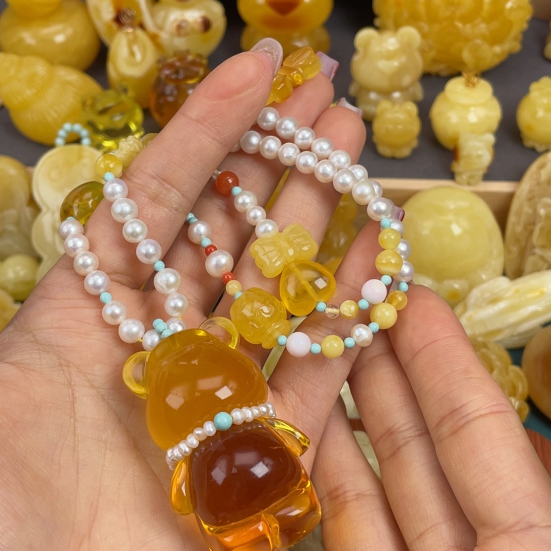 琥珀裸石未镶嵌蜜蜡