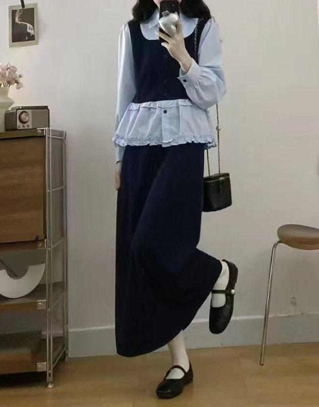 大码新款显瘦气质时尚蓝色/黑色木耳边上衣+长半裙两件套