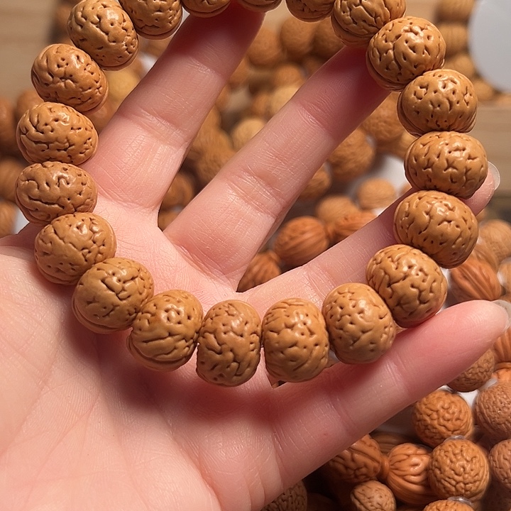 吊坠桃核桃核手串树王纽扣15➕