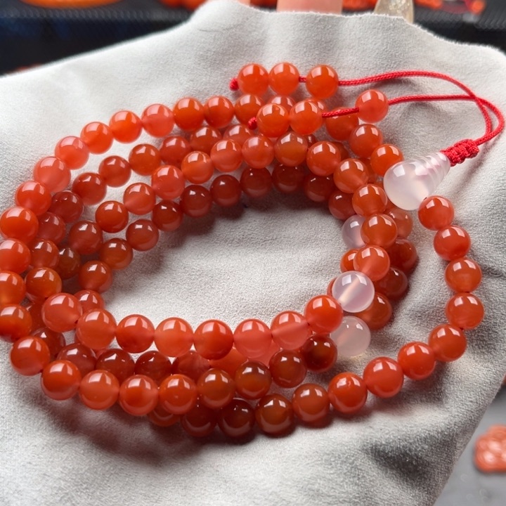 南红玛瑙手串未镶嵌