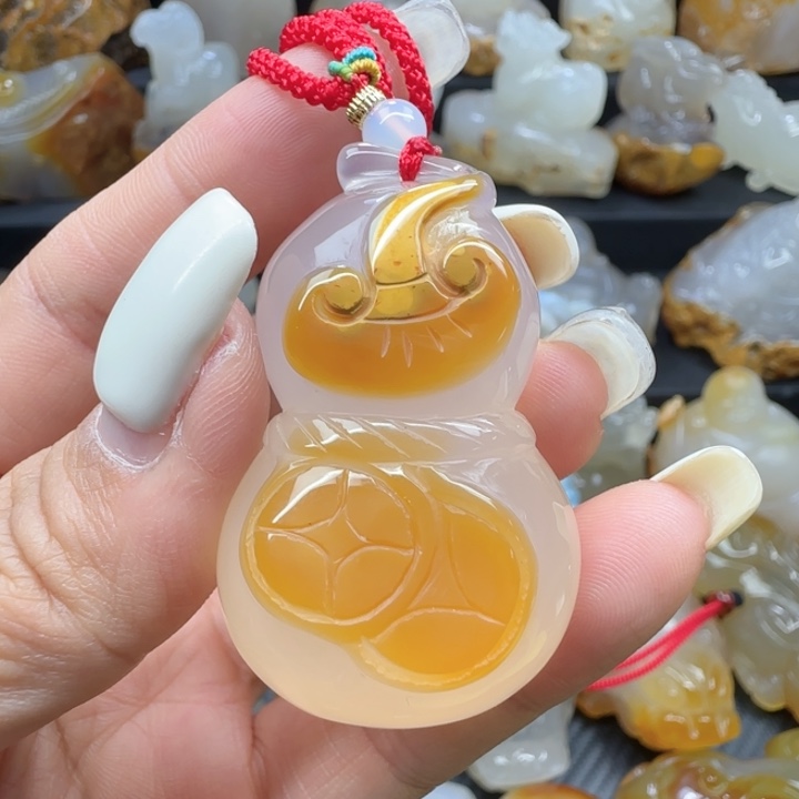 玛瑙/玉髓未镶嵌吊坠