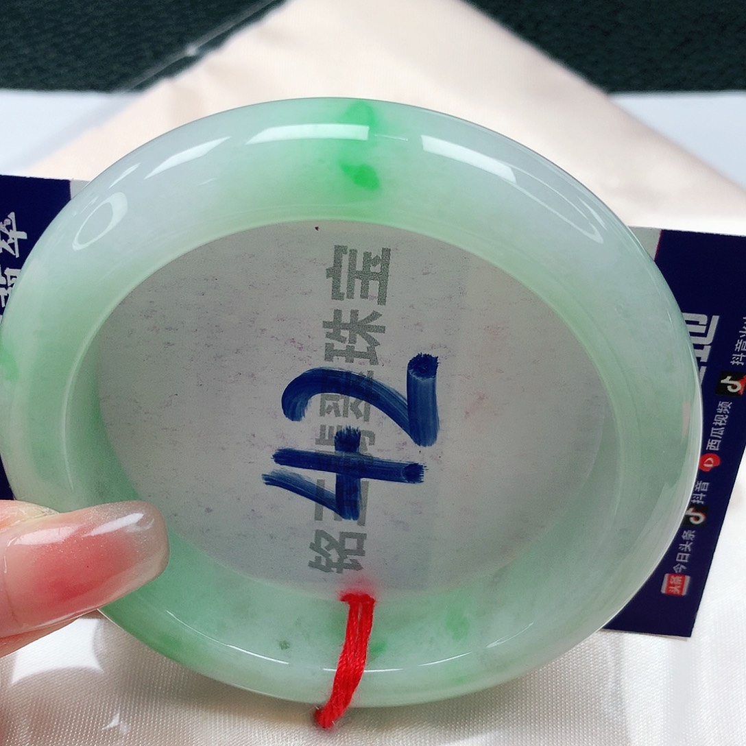 翡翠手镯未镶嵌缅甸天然a货翡翠