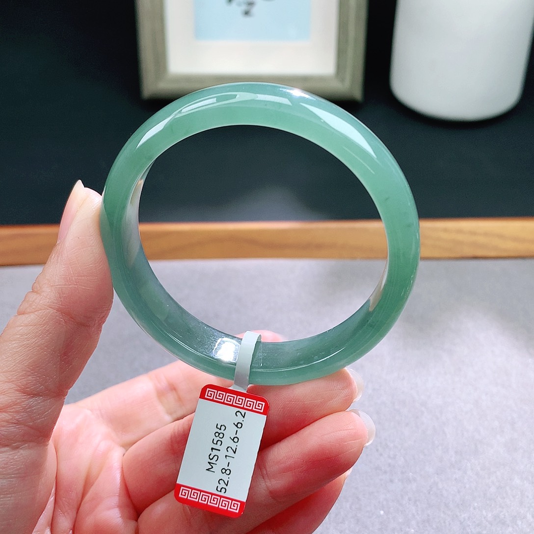 未镶嵌手镯翡翠天然翡翠手镯a货