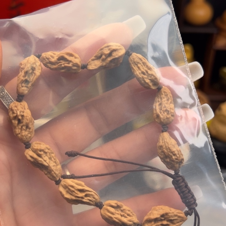 随***安吊坠文玩核桃手串