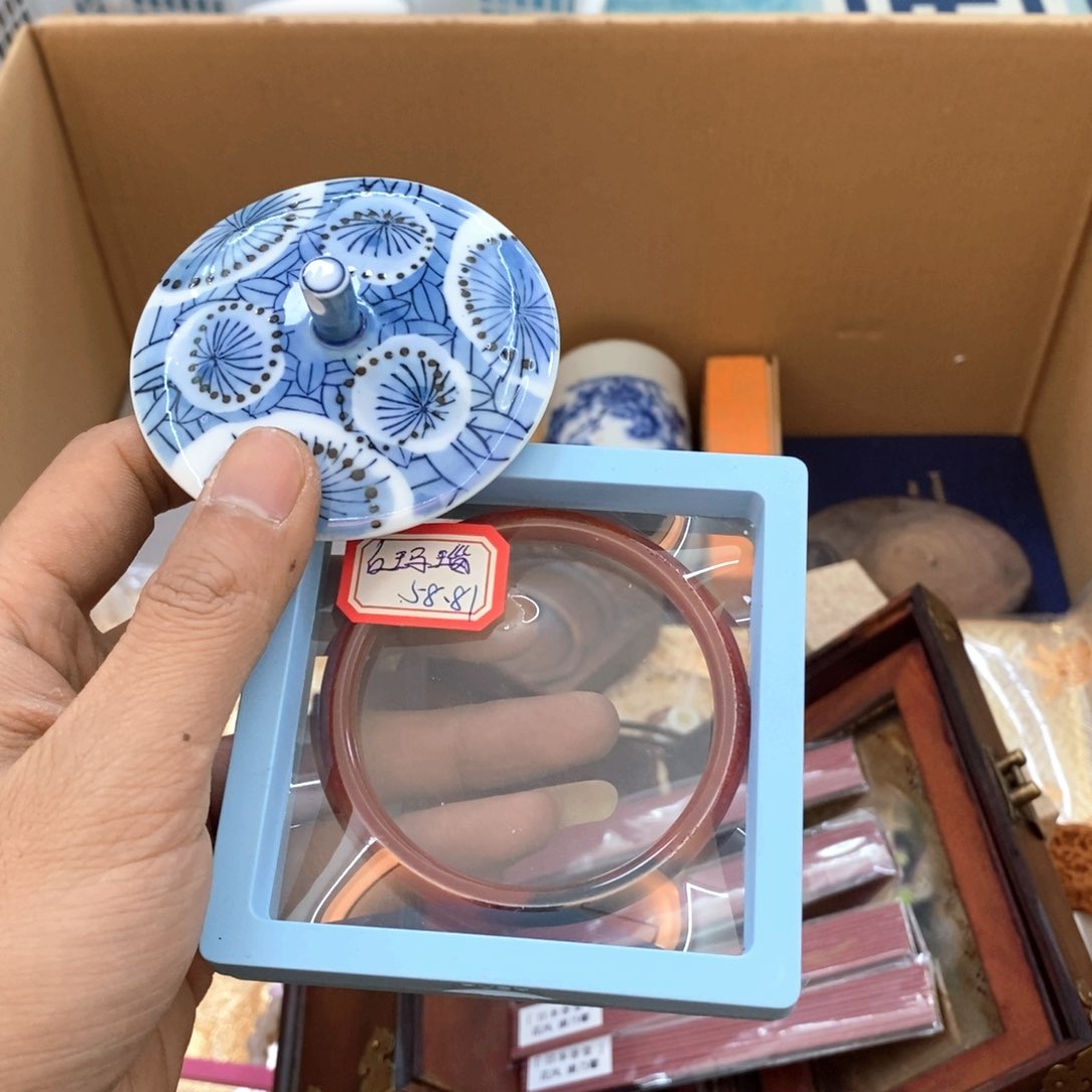 瓷片哈哈哈嘎嘎噶