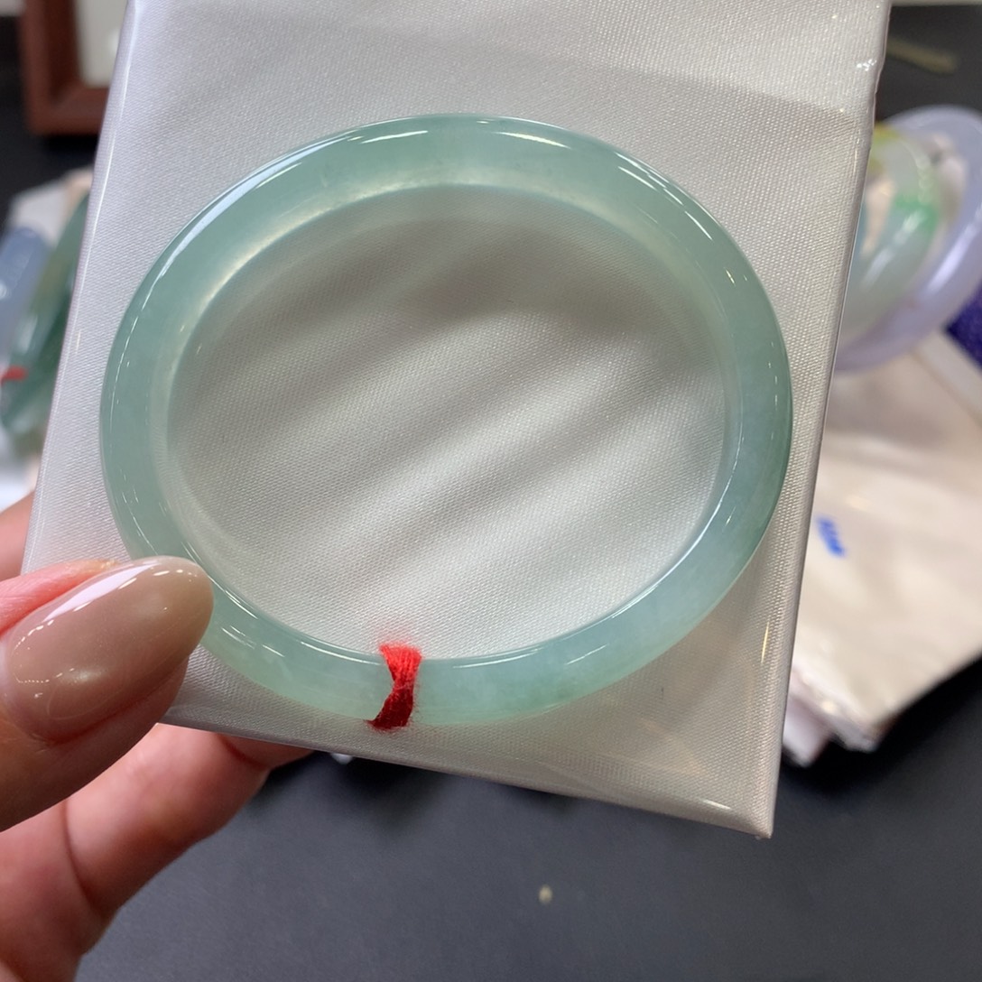 翡翠未镶嵌手镯天然Ａ货翡翠54贵妃