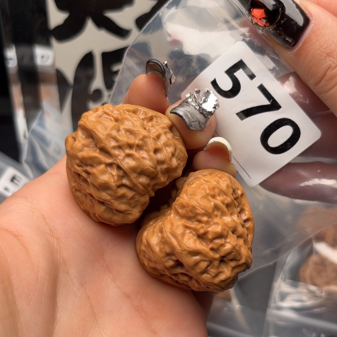 文玩核桃把件O****）蛤蟆