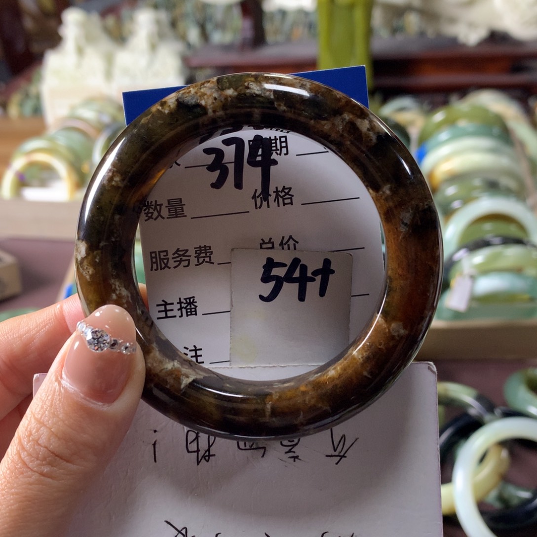 蛇纹石玉未镶嵌手镯374